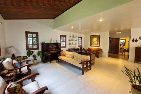 Sobrado à venda com 4 quartos, sendo 1 suíte, em Granja Julieta, São Paulo, SP