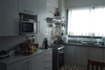 Apartamento com 130m² enfrente ao São Carlos Clube