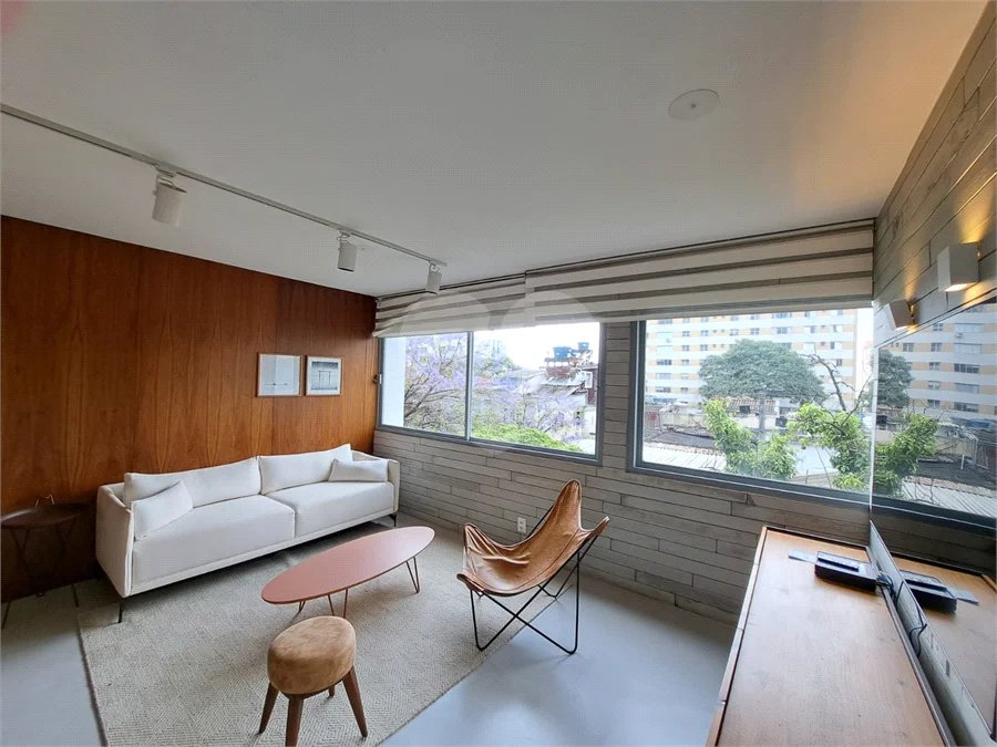 Apartamento mobiliado de 85 m² no Itaim Bibi | 3 dormitórios, 1 suíte e 1 vaga