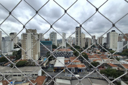 Apartamento com 2 vagas no Campo Belo
