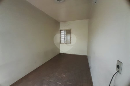 Prédio Comercial na Av. São Carlos - Excelente Oportunidade no Centro da Cidade