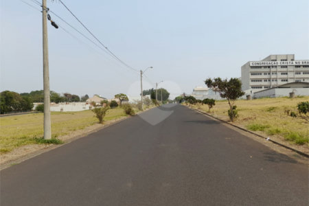 Terreno à Venda no Bairro Santa Julia - São Carlos