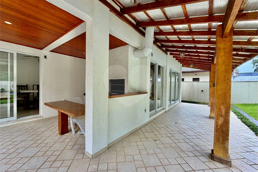 Casa à venda com 4 suítes em Riviera de São Lourenço, Bertioga, SP