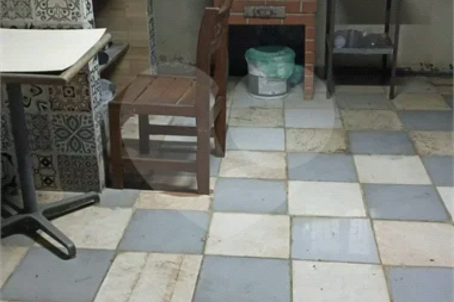 IMÓVEL COM SOBRADO + OUTRA CASA NO TERRENO, ÓTIMA PARA RENDA OU FAMÍLIA GRANDE