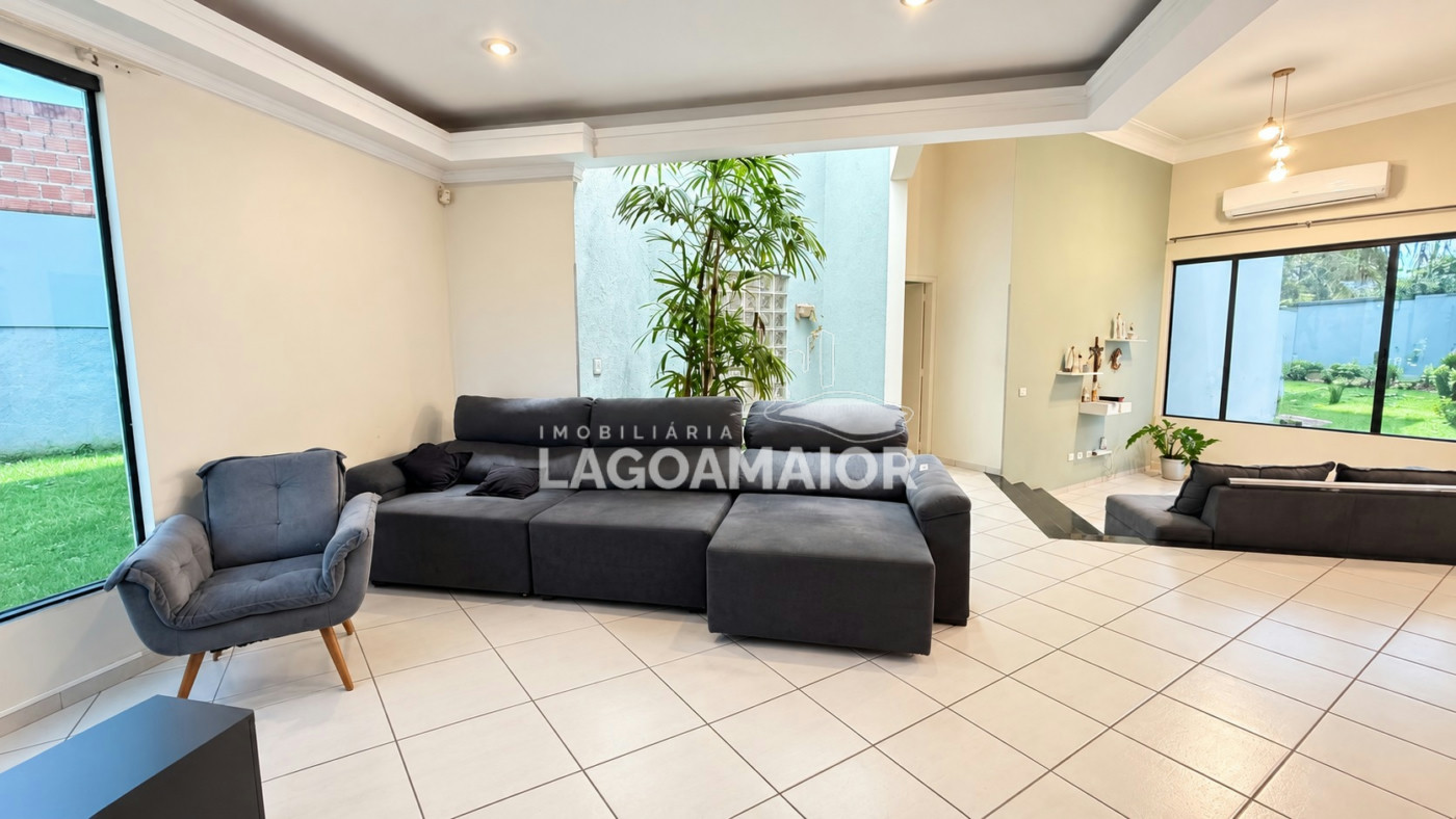 Casa à venda com 4 quartos, sendo 4 suítes, em Jardim Alvorada, Três Lagoas - MS