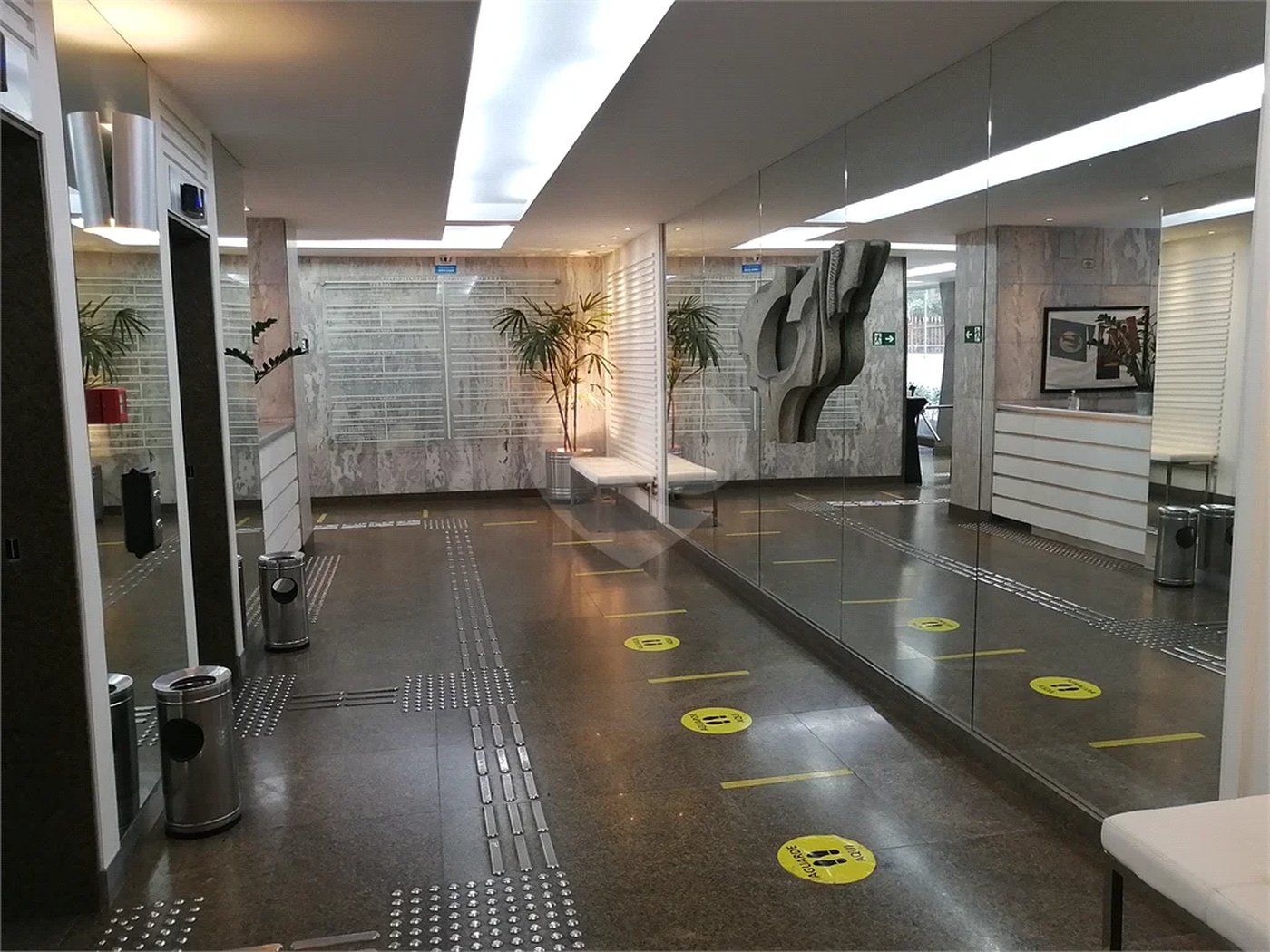 Sala comercial à venda em Higienópolis com 170 m2