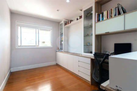 Apartamento à venda com 4 quartos, sendo 2 suítes, em Brooklin, São Paulo, SP