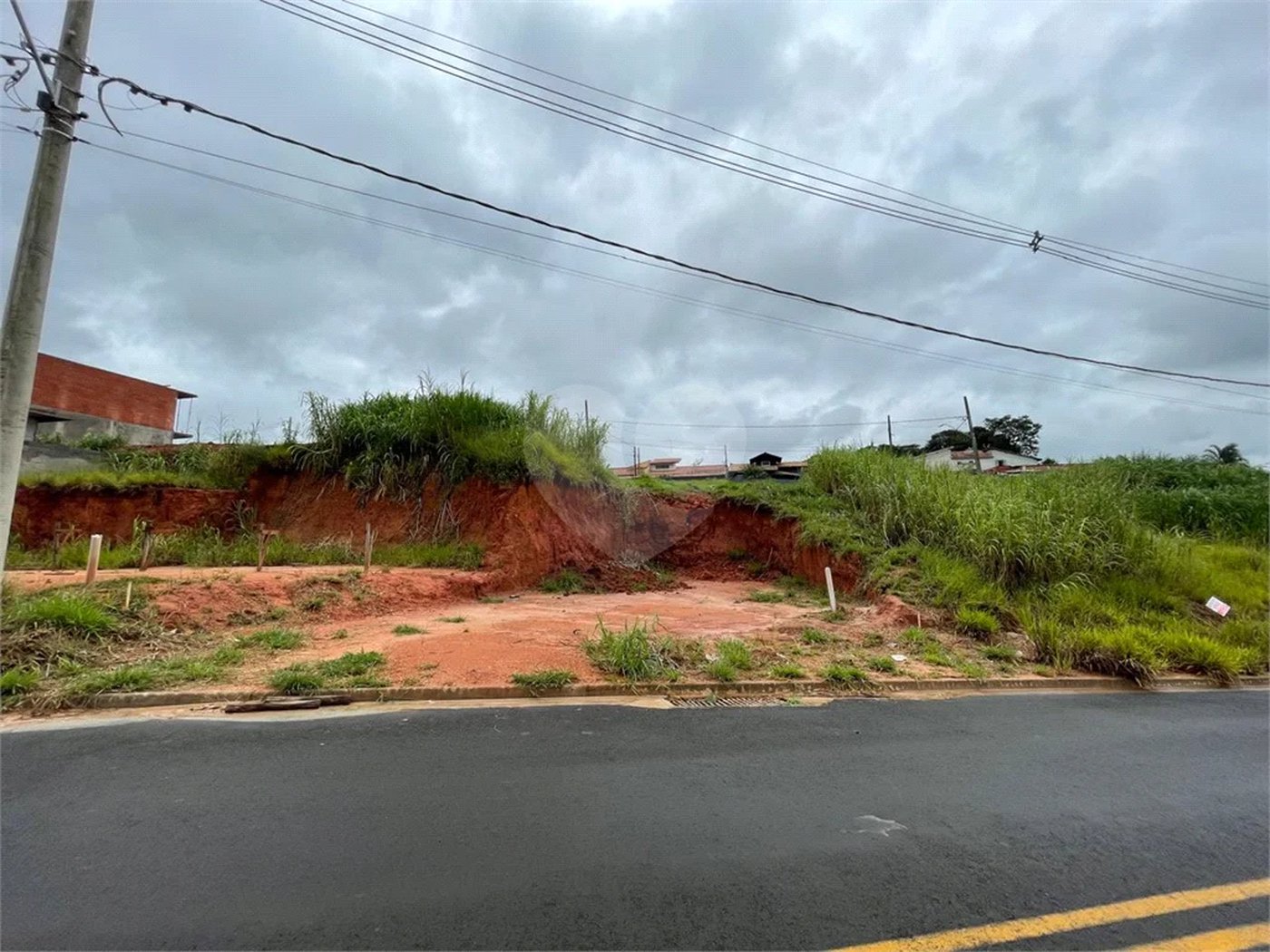 Terreno à venda no condomínio Vila Rea, Louveira - SP