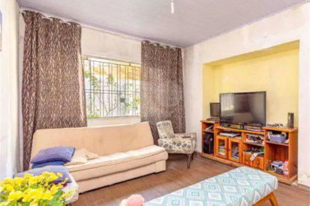 Casa de 108m2 à Venda no Bosque da Saúde