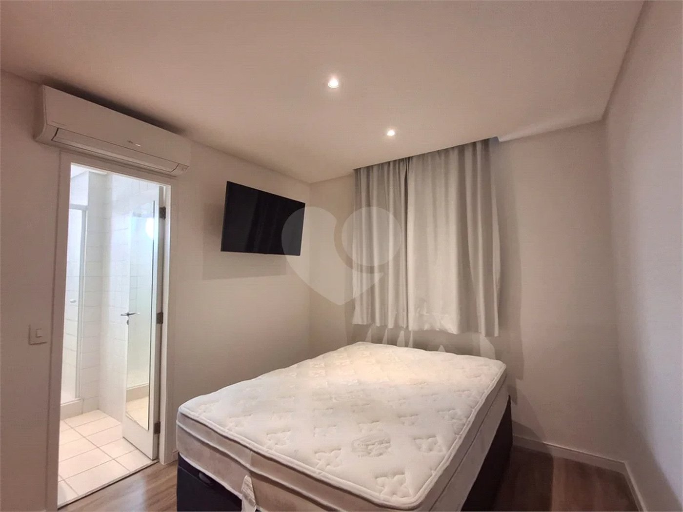 Moema - Apartamento Duplex - Duas Vagas - Lazer Com Quadra de Squash