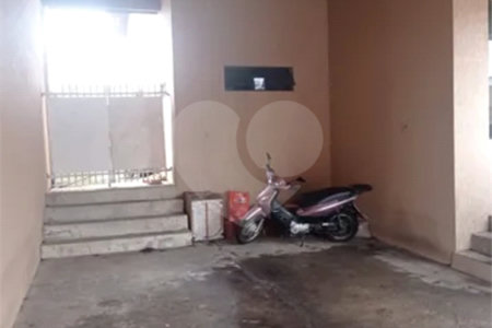 CASA A VENDA, PARQUE BANDEIRANTES, 3 DORMITORIOS 1 SENDO SUÍTE, 2 VAGAS DE GARAGEM, SJC/SP