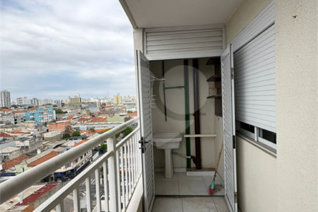 Apartamento à Venda na Rua Catumbi – 33m²