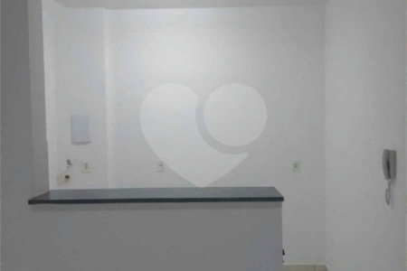 Apartamento no Condomínio Monte Logan.