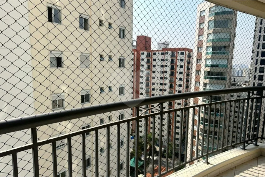 Excelente apartamento de 3 dormitórios, sendo uma Suíte e 2 vagas de garagem.