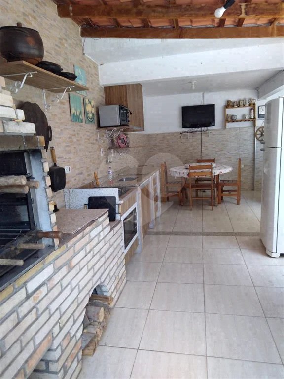 Casa com 3 dormitórios para locação, 222 m² - Vila Borghesi - São Roque/SP