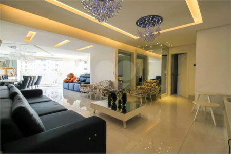 APARTAMENTO À VENDA NA MOOCA 3 DORMITÓRIOS, 129 m2 Condominio Clube Aceita Permuta
