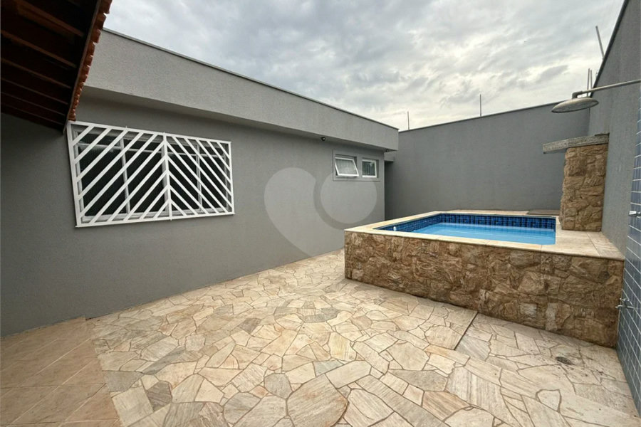 Casa à venda no Bairro Nova Piracicaba Casa à venda 3 dormitórios, 304m2 - Bairro Nova Piracicaba - Piracicaba, SP Casa à venda 3 dormitórios, 304m2 - Bairro Nova Piracicaba - Piracicaba, SP