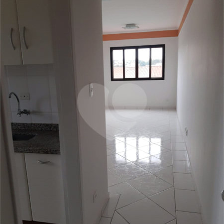 Apartamento no Condomínio Residencial Hadad.