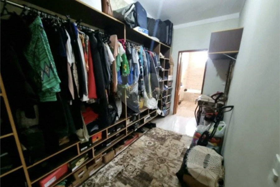 Casa à venda com 5 quartos no bairro Jardim Santa Silvia em Piracicaba/SP.