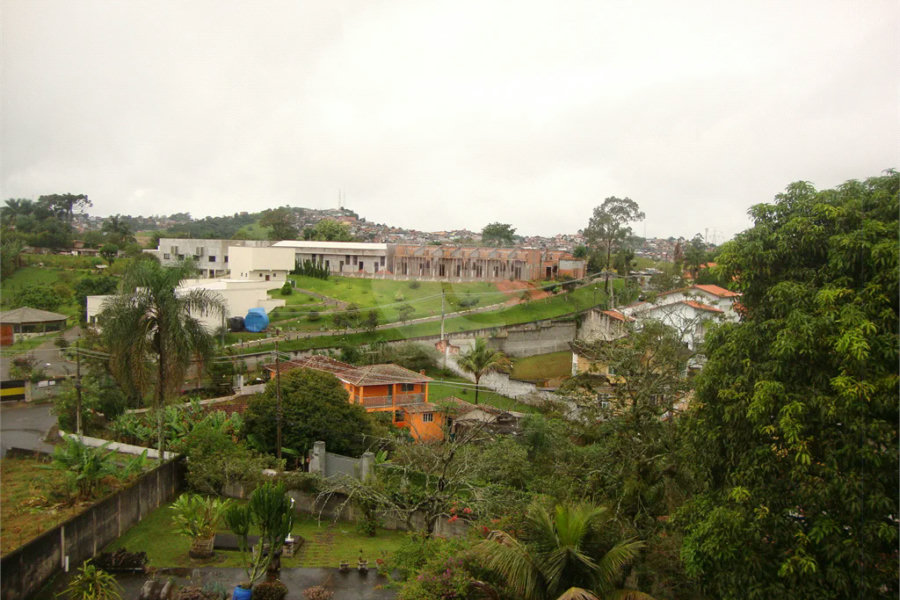 Chácara à venda com 5 quartos, sendo 2 suítes, em Jardim Arujá, Arujá, SP