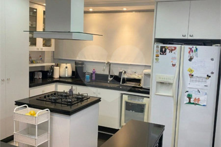 Apartamento de 3 quartos (2 suítes) à venda na Mooca