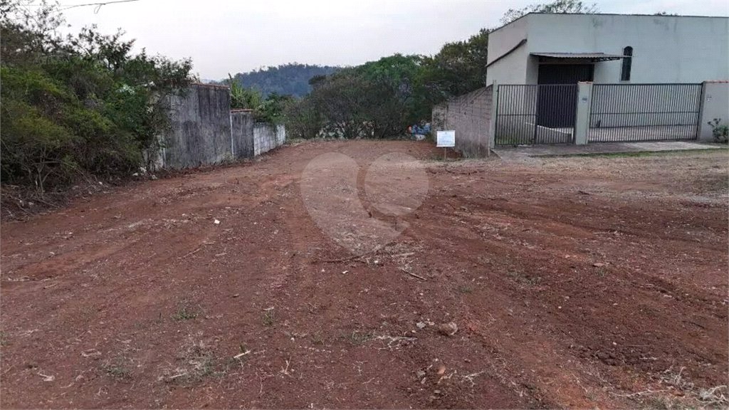TERRENO 562 M² EM ATIBAIA, PARA USO COMERCIAL E INDUSTRIAL, EXCELENTE LOCALIZAÇÃO