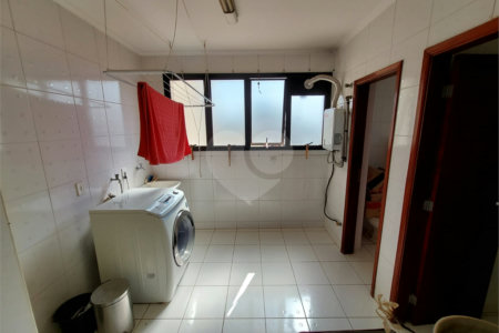 Apartamento com 3 suítes no centro de São Carlos