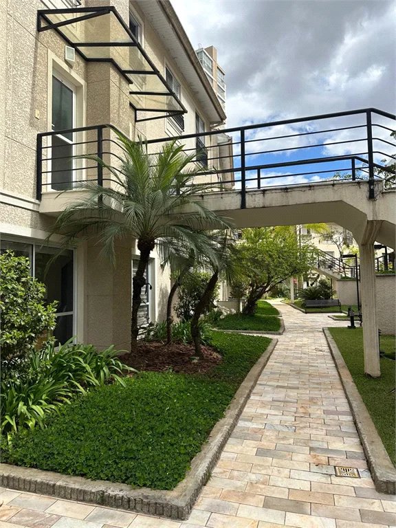 Casa à venda com 3 quartos, sendo 2 suítes, no condomínio Townhouse Village Morumbi, São Paulo - SP