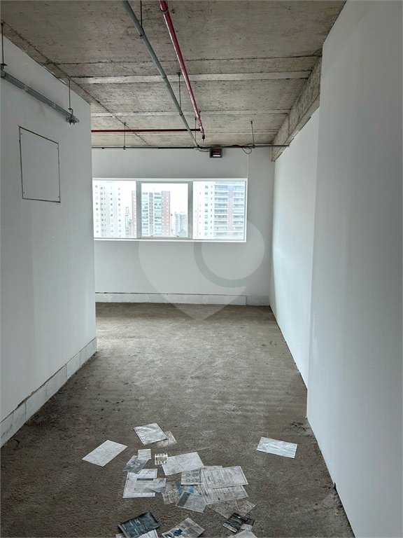 Oportunidade! Sala Comercial de 74m² com Estrutura Completa