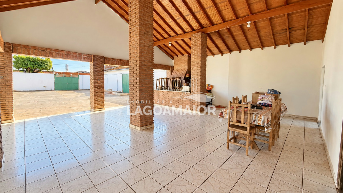 Casa à venda com 4 quartos em Vila Nova, Três Lagoas - MS