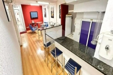 Prédio comercial com 322m², 8 salas, 3 banheiros, à venda no bairro Santo Antônio, São Caetano do Sul
