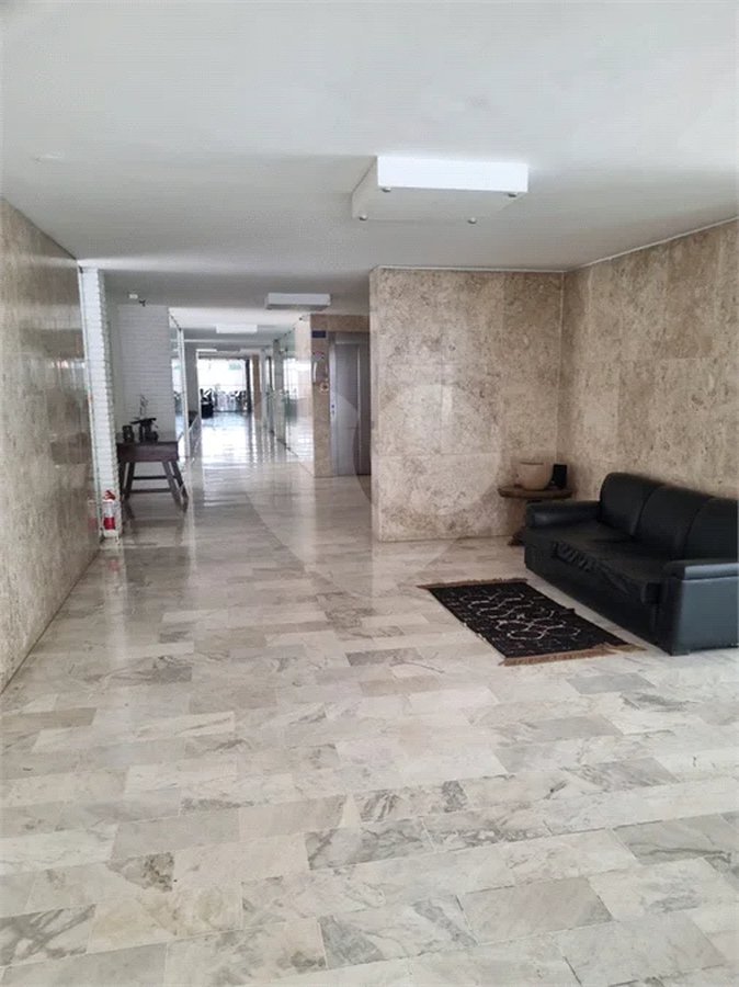 Apartamento 100M2 com 3 dormitórios sendo 1 suíte no melhor do Jardins