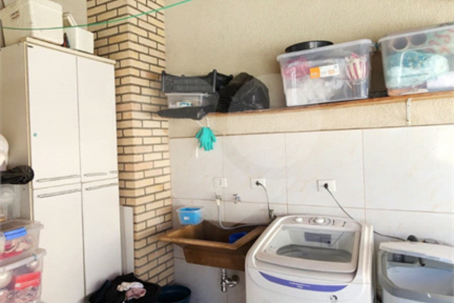 More no Jd. N. Sra. do Carmo: Sobrado 3 Quartos com Suíte e Garagem para 2 carros