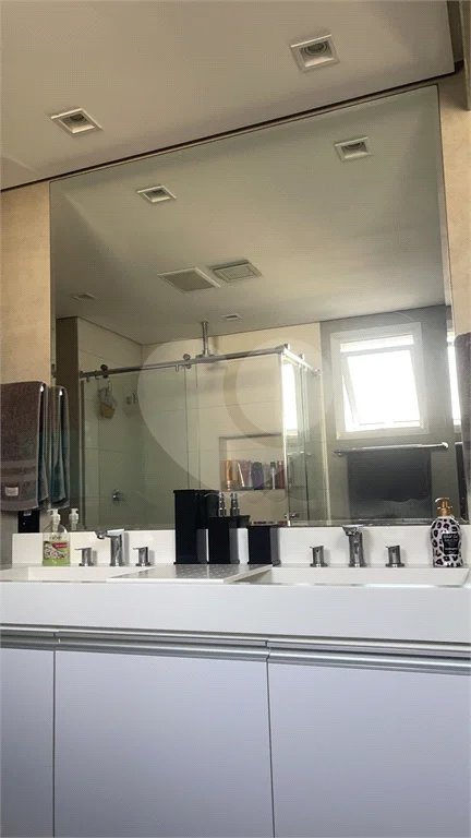 Apartamento na Mooca com 204 m² com vista maravilhosa, sendo 3 suítes e 4vagas.
