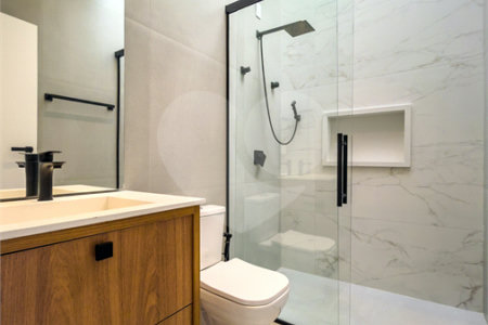 Indaiatuba - Quintas da Terracota - 1252 m² de terreno - casa térrea com 514 m² de área construída -3 vagas de garagem cobertas e 3 descobertas Lavabo - Sala de estar e jantar amplas e integradas - Escritório privativo - Cozinha toda equipada com geladeira, forno, micro-ondas, lava-louças,