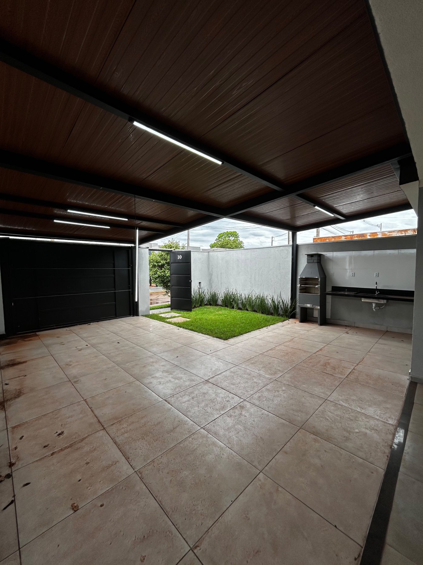 Casa à venda com 2 quartos no condomínio Alto do Capivari, Três Lagoas - MS