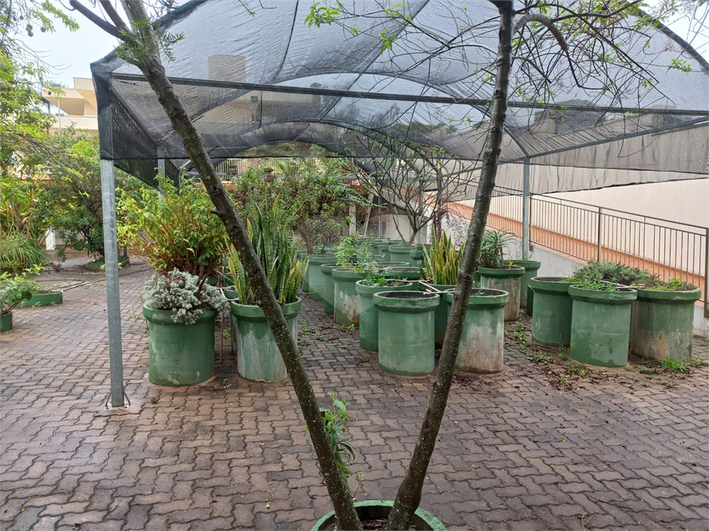 Excelente sobrado a venda no Condomínio Parque Sabará.