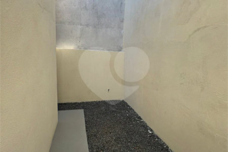 Casa com 02 Dormitórios á venda, em Cidade Aracy 2.