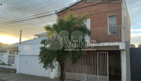 Casa à venda com 3 quartos, sendo 1 suíte, em Centreville, São Carlos, SP