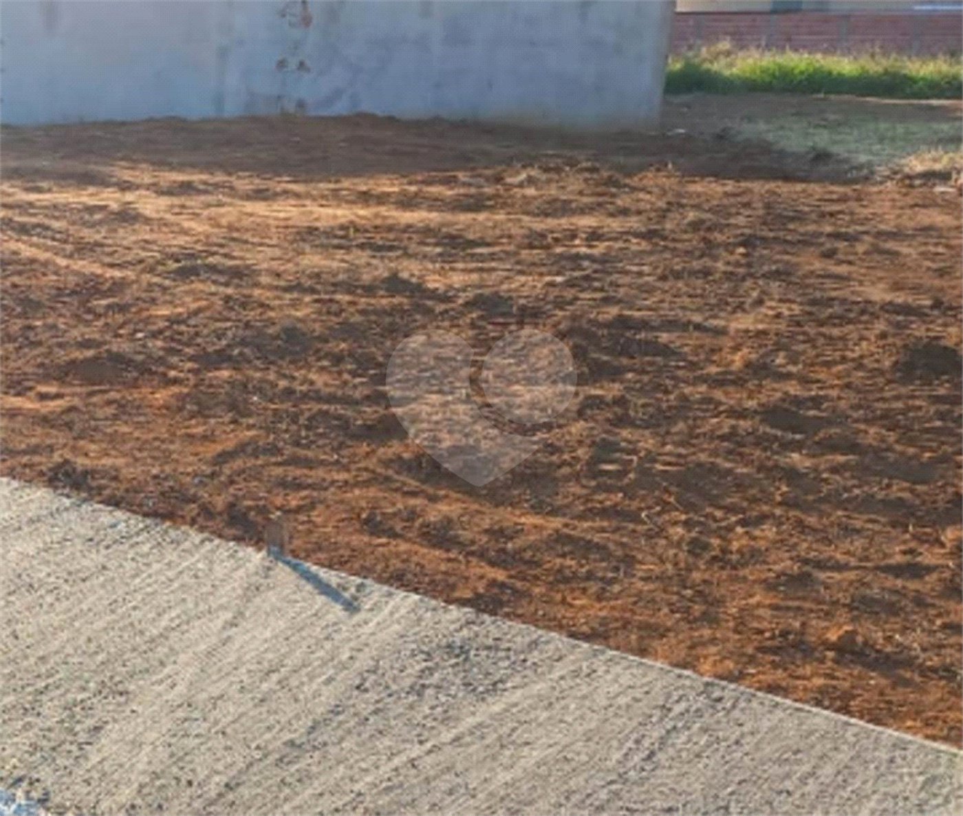 Terreno com 250,00 m² de área total, na Vila Carmem .