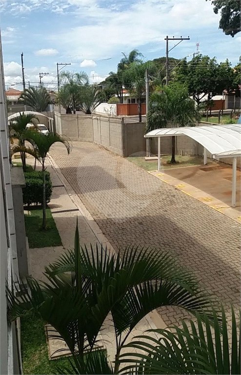 Apartamento no Condomínio Monte Nevada.