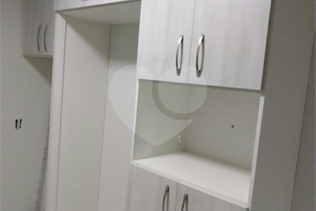 Apartamento no Condomínio Monte Olimpo.
