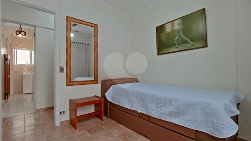 APARTAMENTO 2 QUARTOS (+1 REV.) MOBILIADO P/ALUGAR NO GUARUJÁ/PITANGUEIRAS 96m2 VISTA MAR