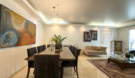 Apartamento à venda com 3 suítes em Campo Belo, São Paulo, SP