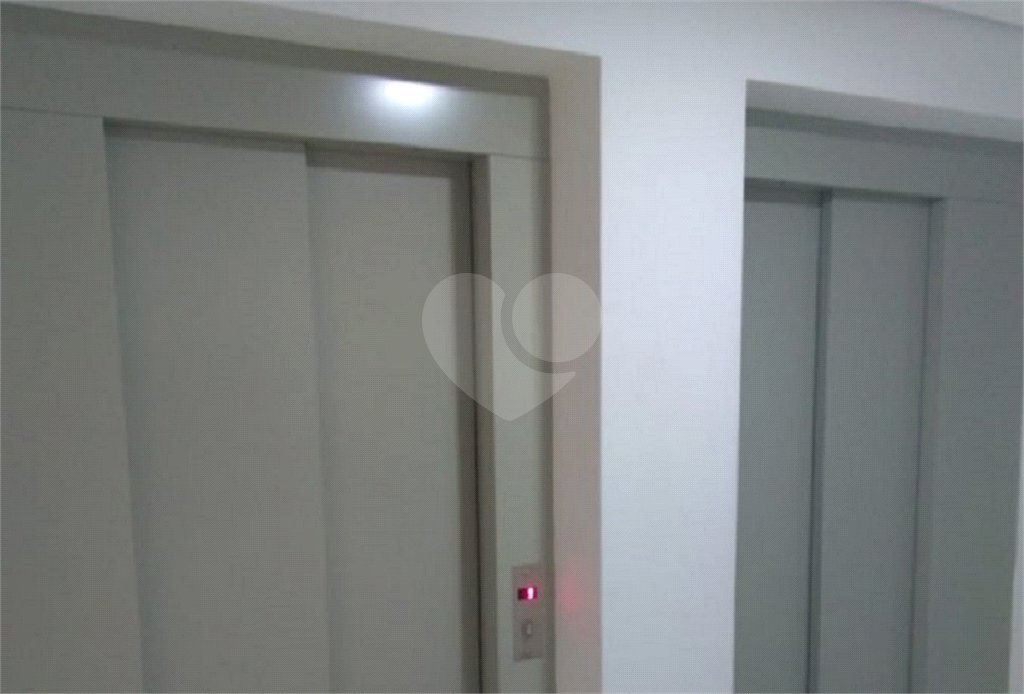 Apartamento com sacada - metrô Tucuruvi - NOVO