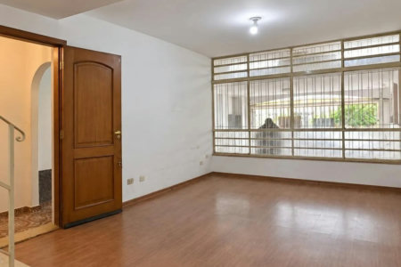 Sobrado à venda com 4 quartos em Jardim Trussardi, São Paulo - SP