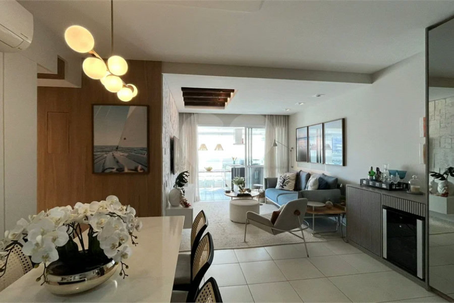Apartamento à venda com 3 quartos, sendo 2 suítes, em Riviera de São Lourenço, Bertioga, SP