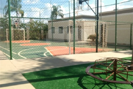 Apartamento no Condomínio Parque Alamo.