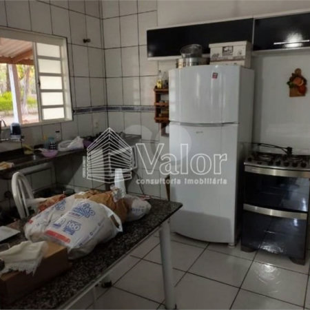 Chácara à venda com 4 quartos, sendo 1 suíte,  em Chácara Leila, São Carlos, SP