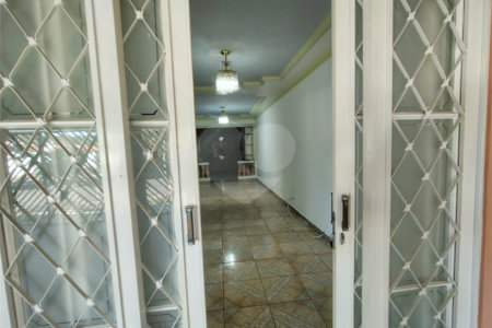 Casa ampla com 3 Quartos e 1 Suíte